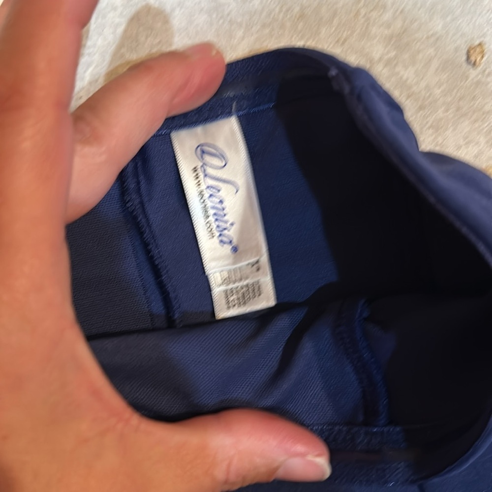 High-Waisted Navy Leggings - Picture 3 of 8